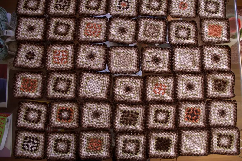 Effizientes Nähen: Wie viele Granny Squares für eine Decke