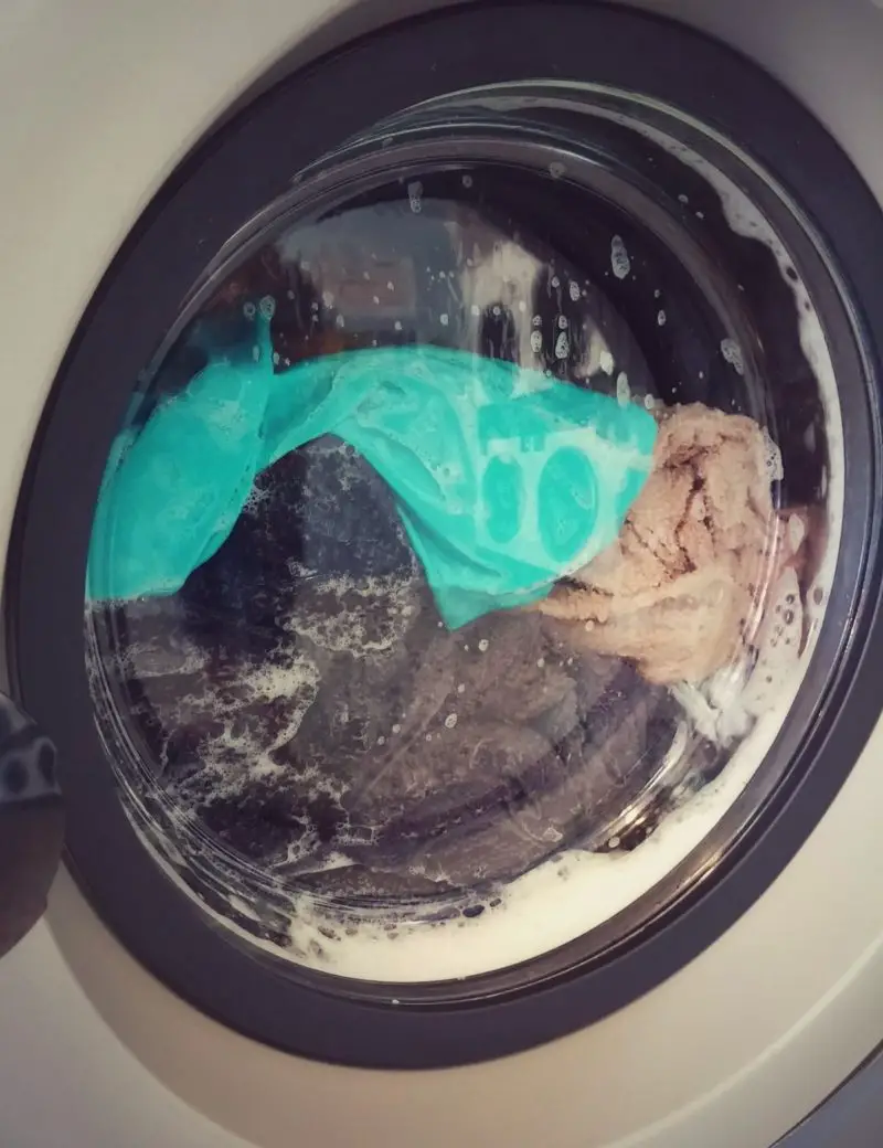 Waschmaschine laut beim Schleudern? 5 überraschende Gründe!