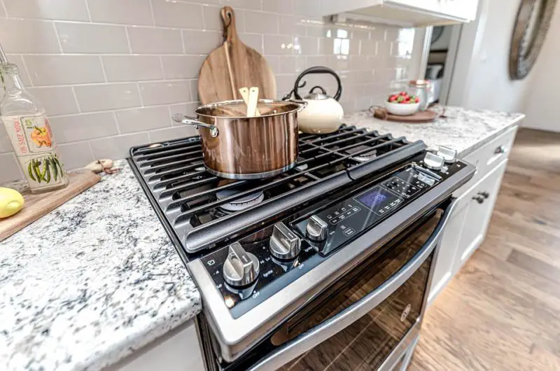 Wie erkennt man ein Gasleck im Ofen? 5 erstaunliche Wege!