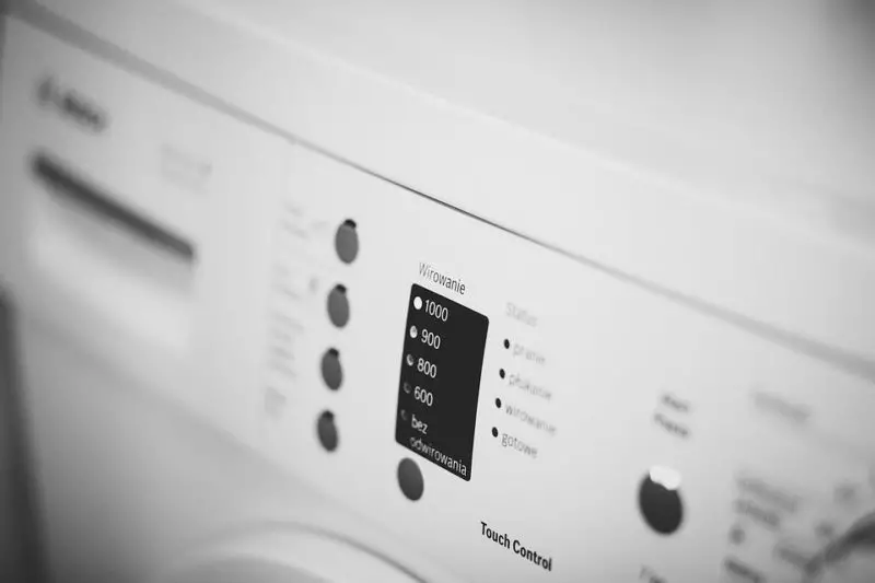 Wie kann man eine Waschmaschine neu ausbalancieren? 5 einfache Schritte!